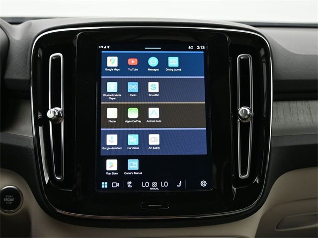 Used 2024 Volvo XC40 B5 Plus w/ Climate Package image 19