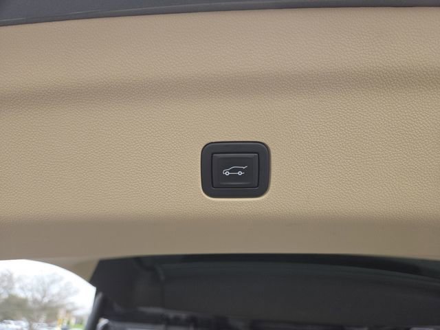 Used 2021 Cadillac Escalade Premium Luxury w/ Driver Assist Tech Package image 22