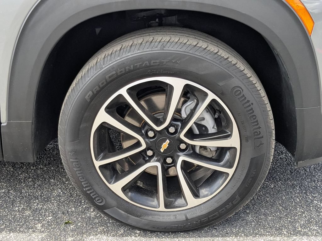 Used 2025 Chevrolet TrailBlazer LT AWD/4WD image 26