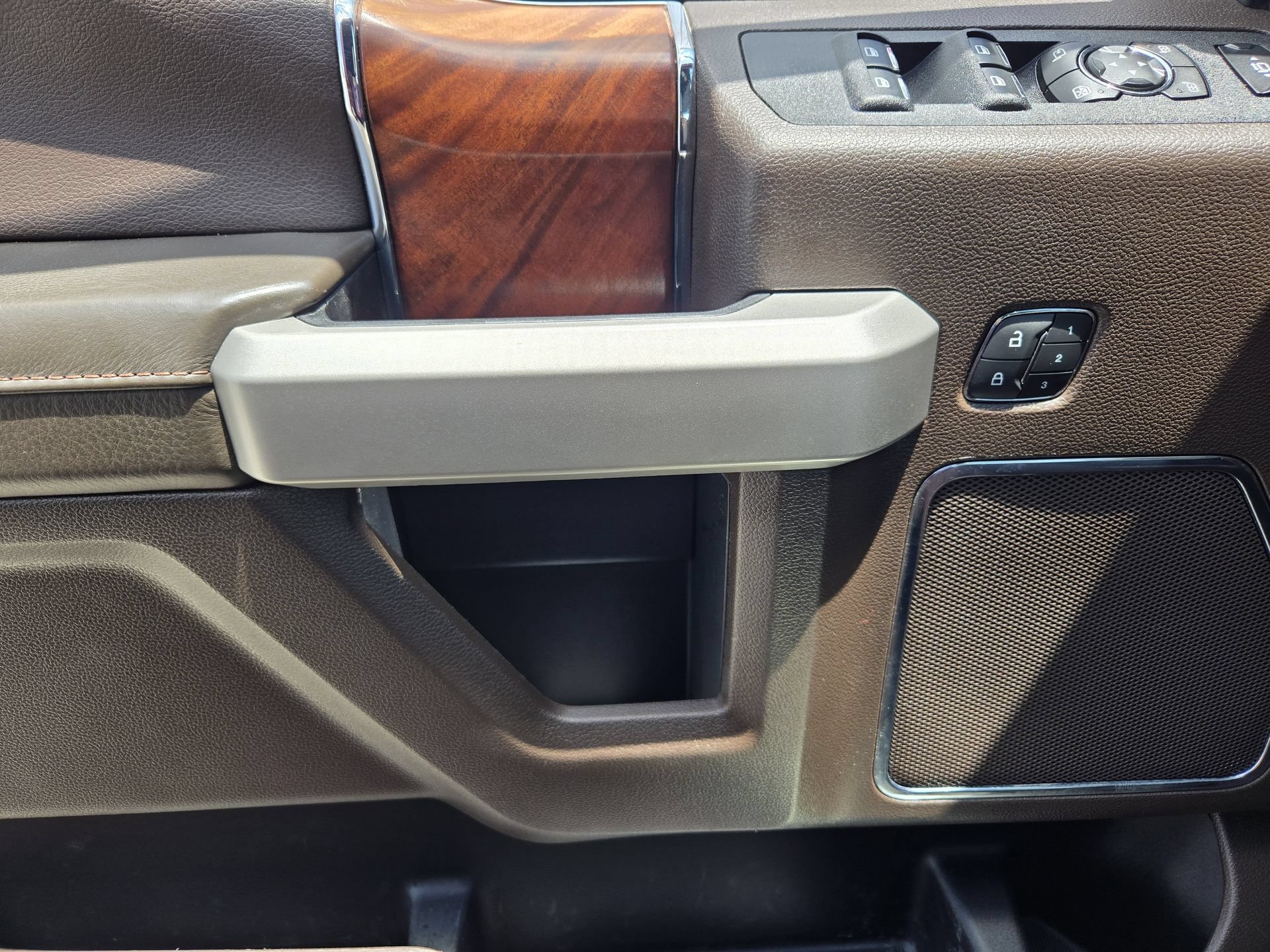 Used 2019 Ford F350 King Ranch w/ King Ranch Ultimate Package AWD/4WD image 20