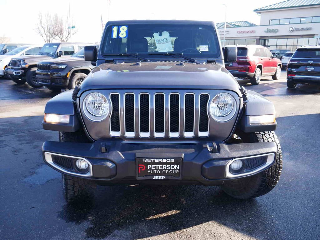Used 2018 Jeep Wrangler Unlimited Sahara image 3