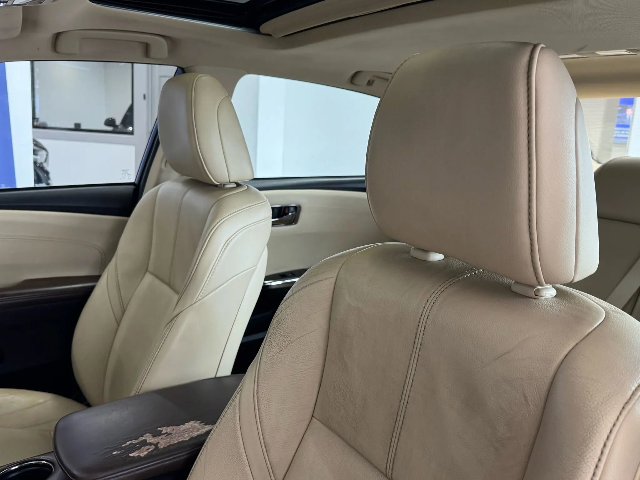 Used 2015 Toyota Avalon XLE image 9