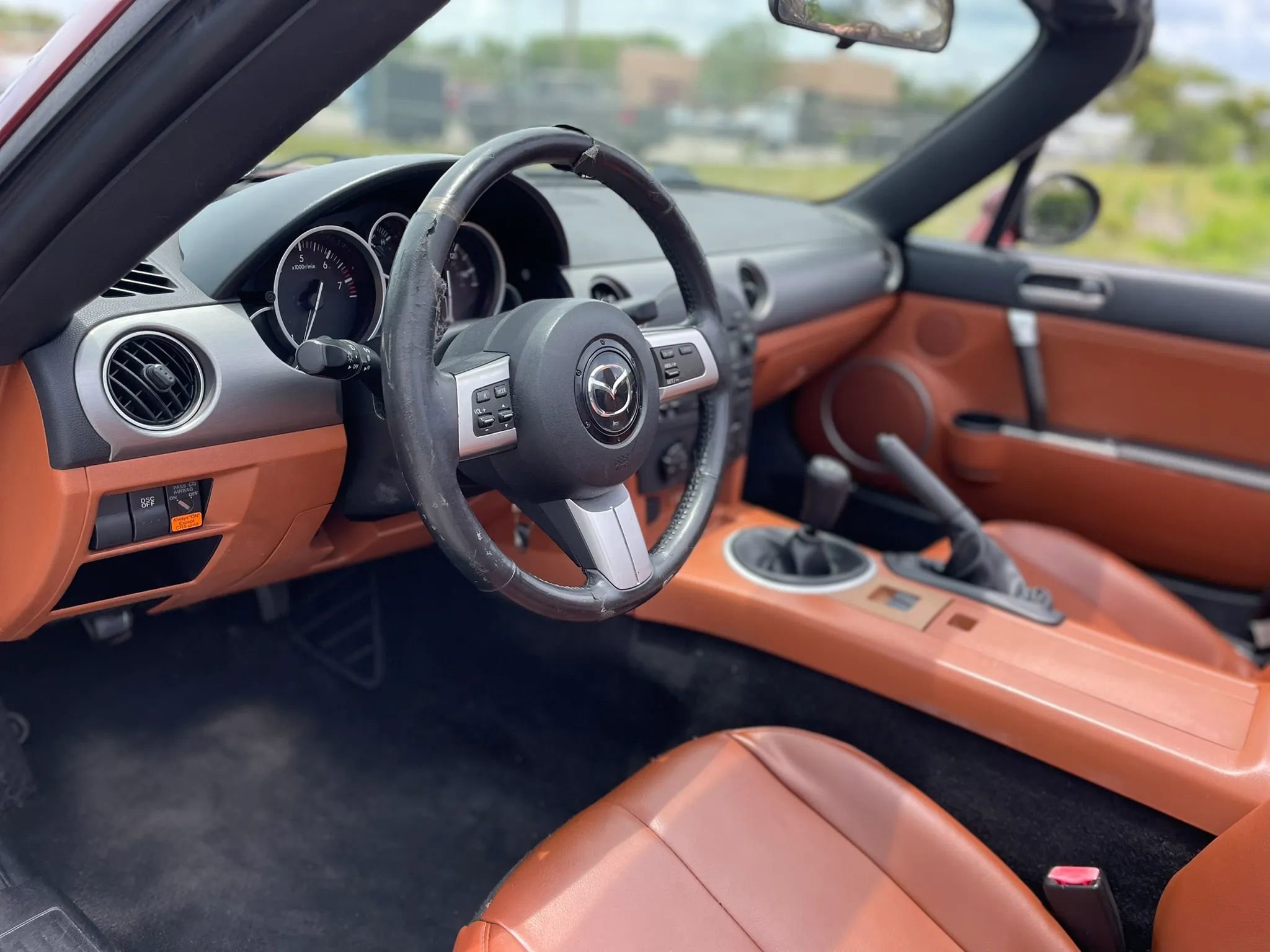 Used 2007 MAZDA MX-5 Miata Grand Touring w/ Premium Pkg RWD image 23