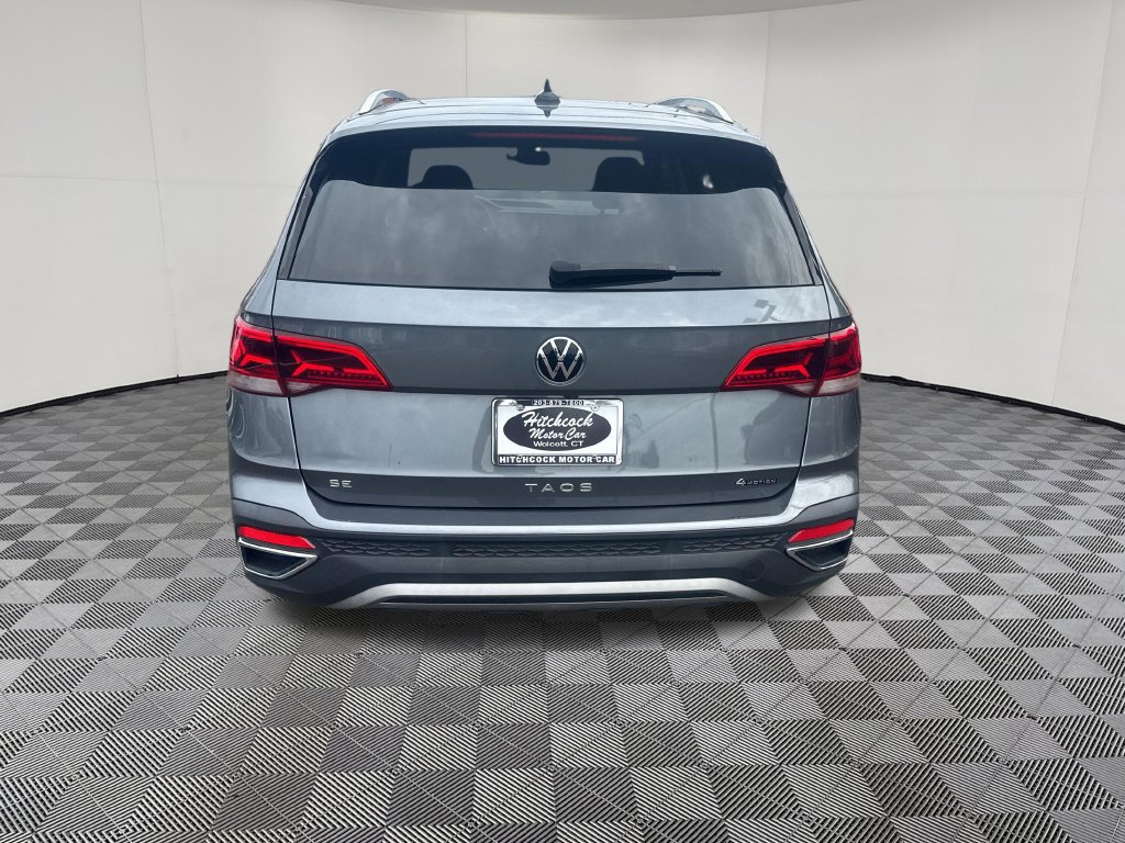 Used 2022 Volkswagen Taos SE w/ Panoramic Sunroof Package AWD/4WD image 5