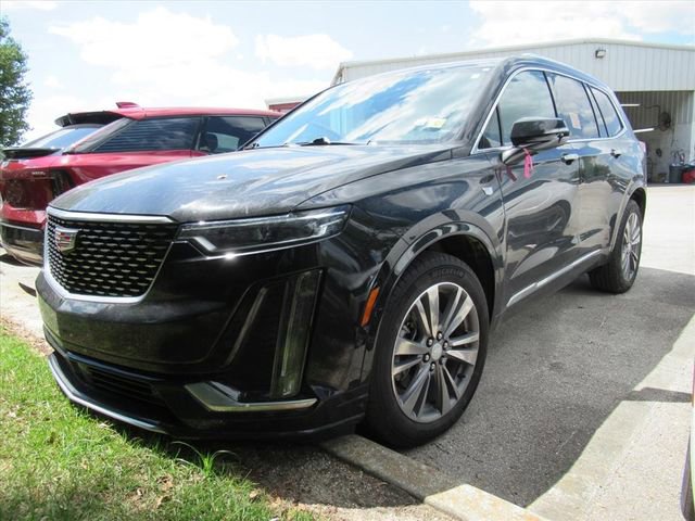 Used 2025 Cadillac XT6 Premium Luxury w/ Platinum Package AWD/4WD image 2