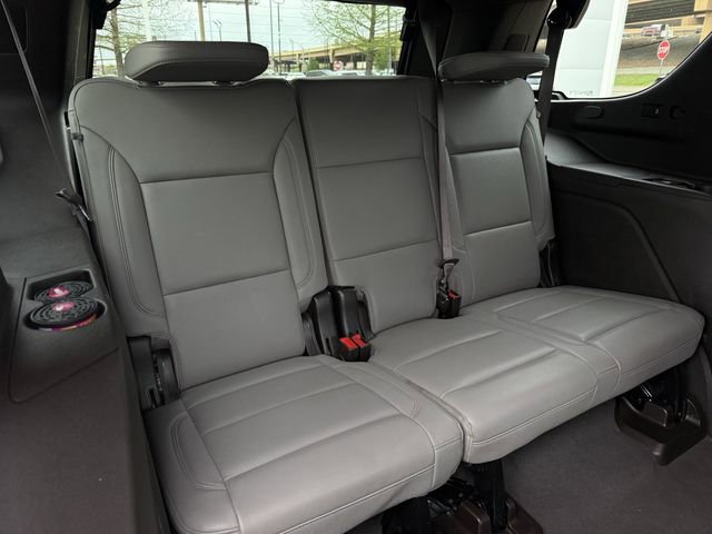 Used 2024 Chevrolet Tahoe Z71 w/ Luxury Package image 31