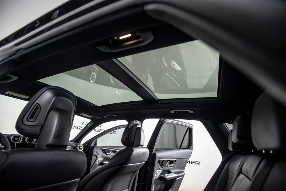 Used 2025 Mercedes-Benz GLC 300 w/ AMG Line image 22