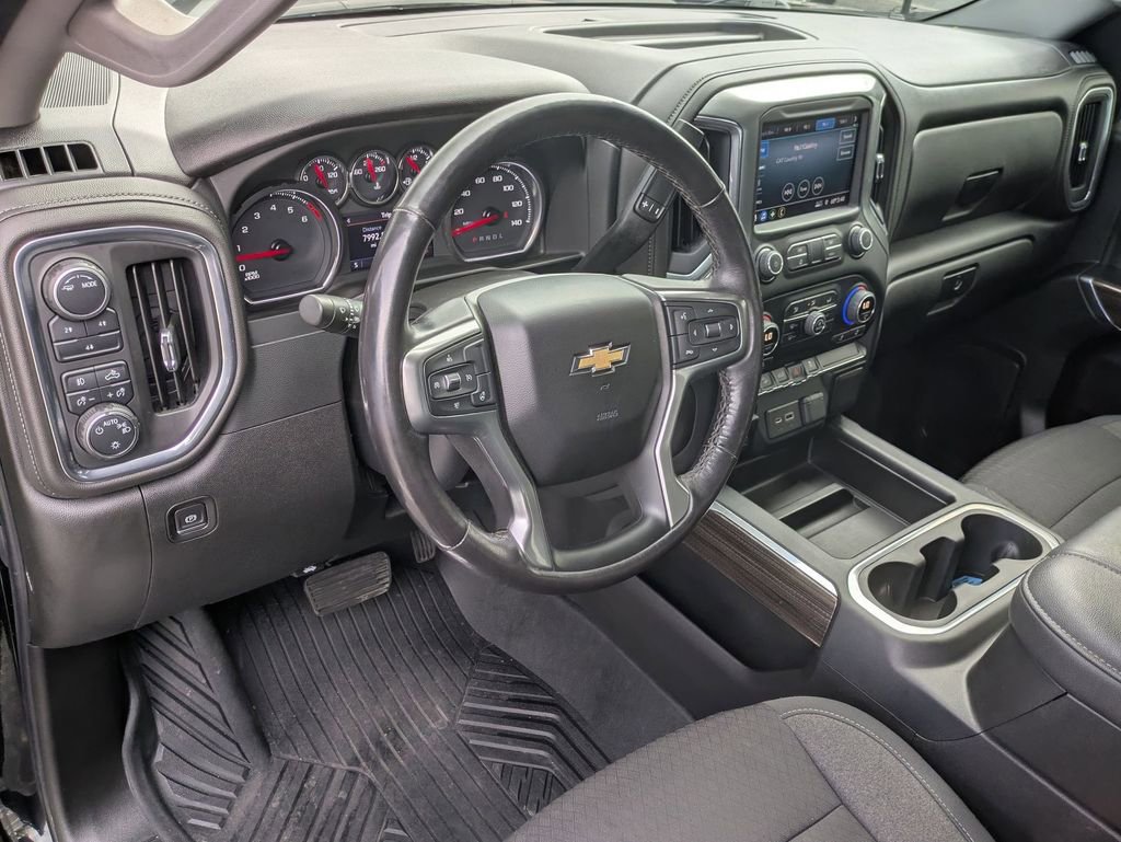Used 2022 Chevrolet Silverado 2500 LT w/ Convenience Package AWD/4WD image 11