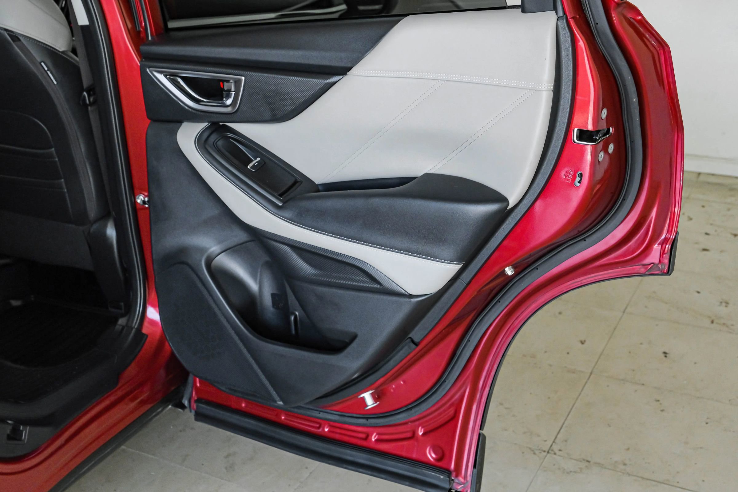 Used 2023 Subaru Forester Limited w/ Popular Package #2 image 40