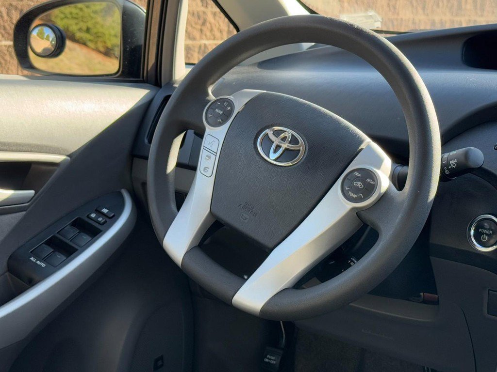 Used 2011 Toyota Prius Three image 12