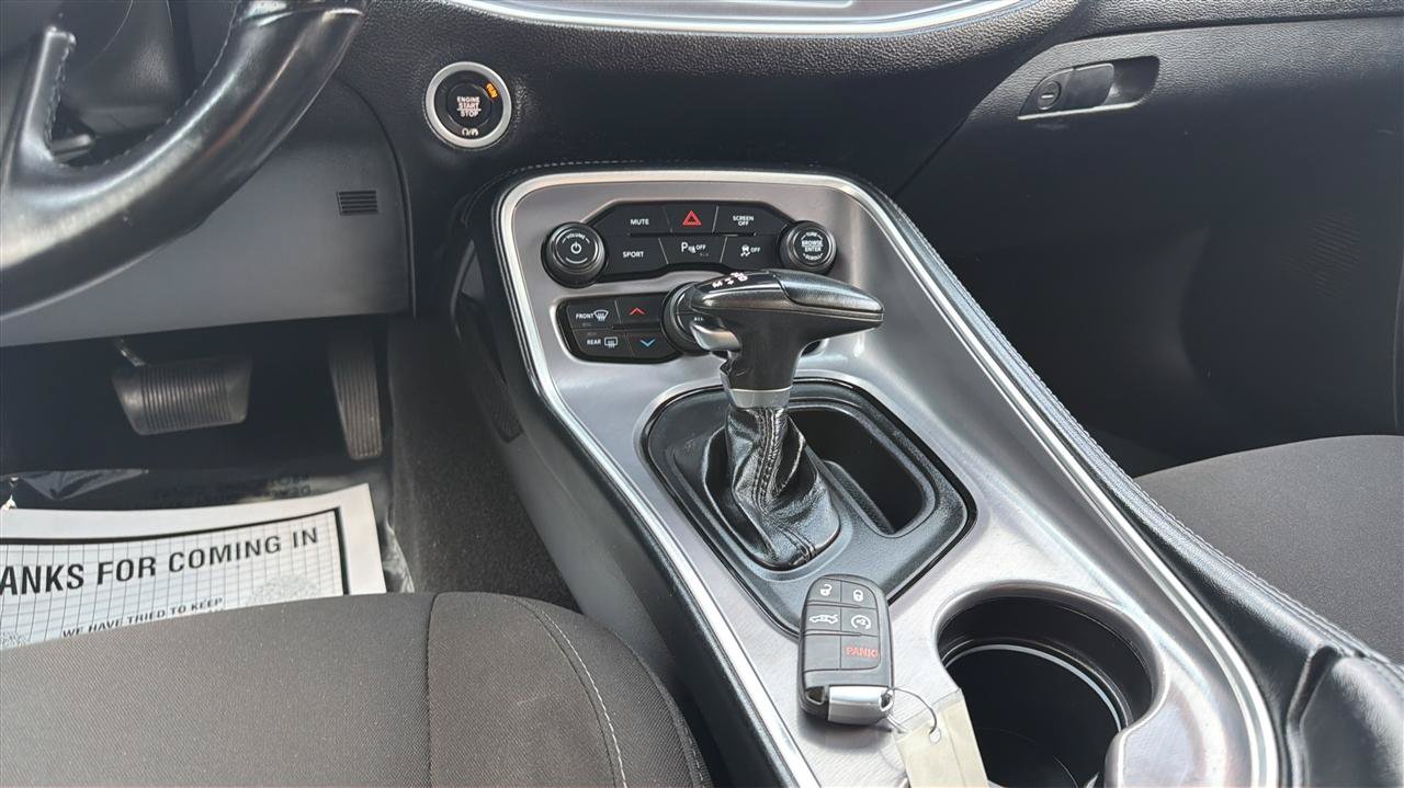 Used 2022 Dodge Challenger GT AWD/4WD image 23