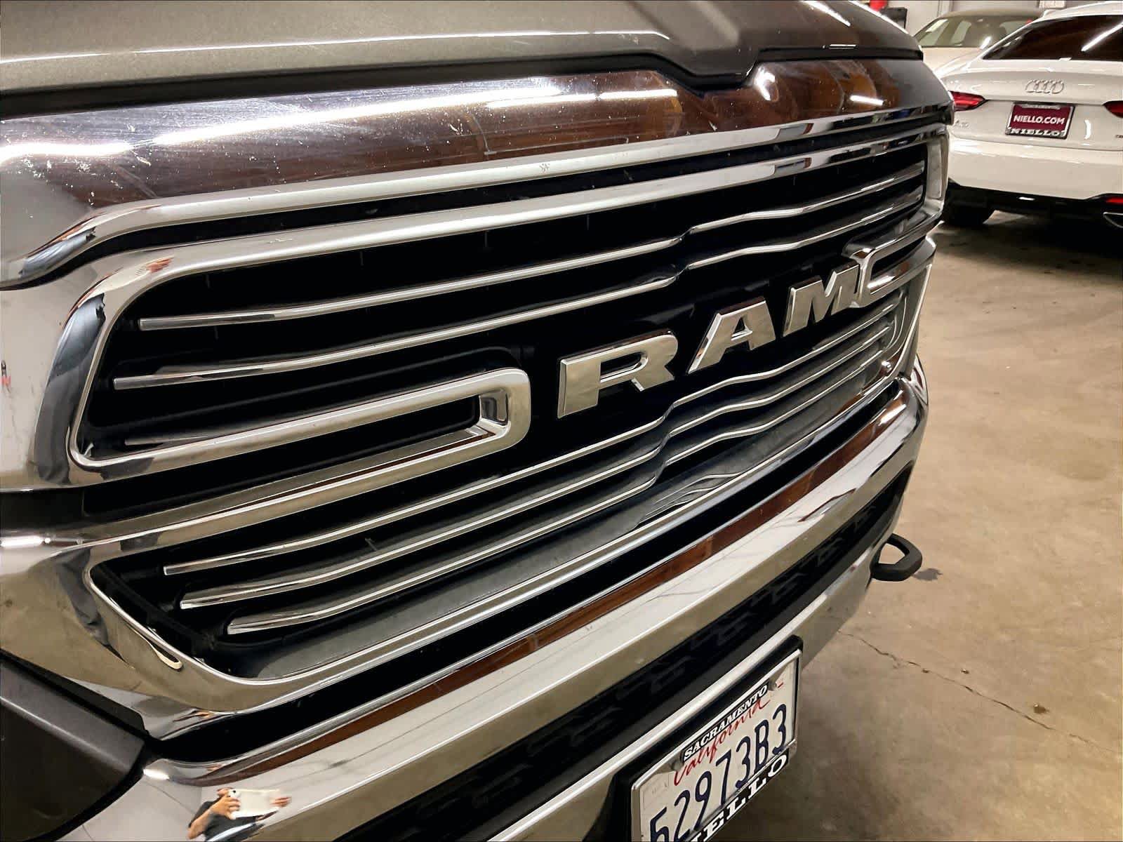 Used 2020 RAM 1500 Laramie w/ Off Road Group AWD/4WD image 31