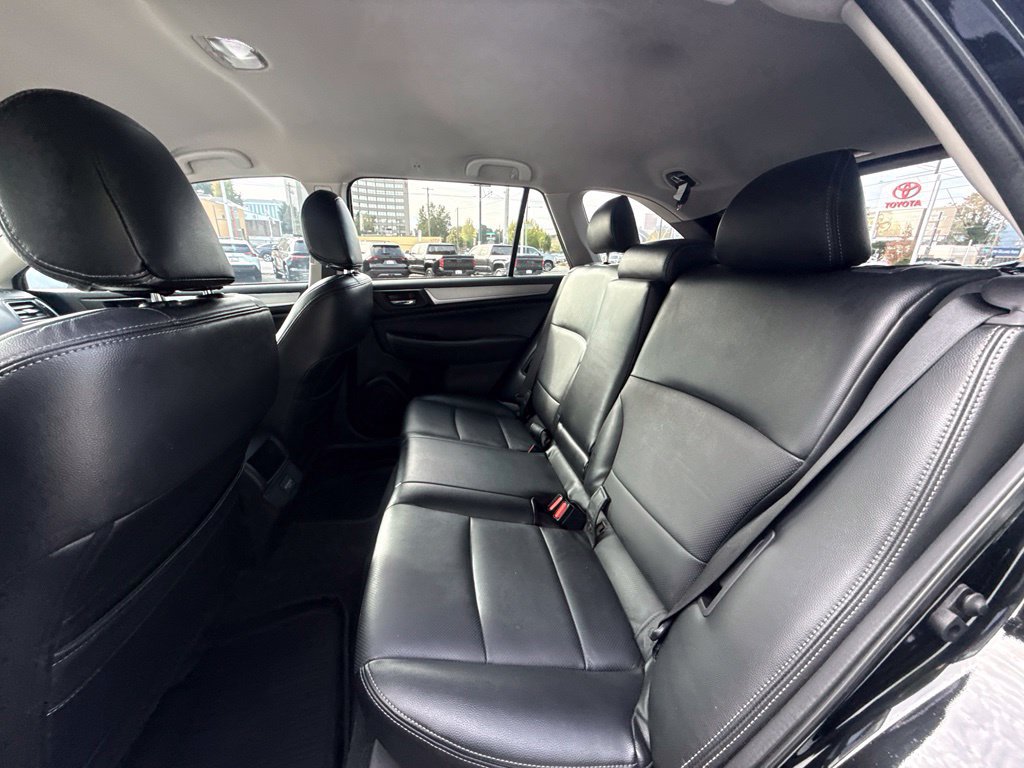 Used 2018 Subaru Outback 2.5i Premium AWD/4WD image 17