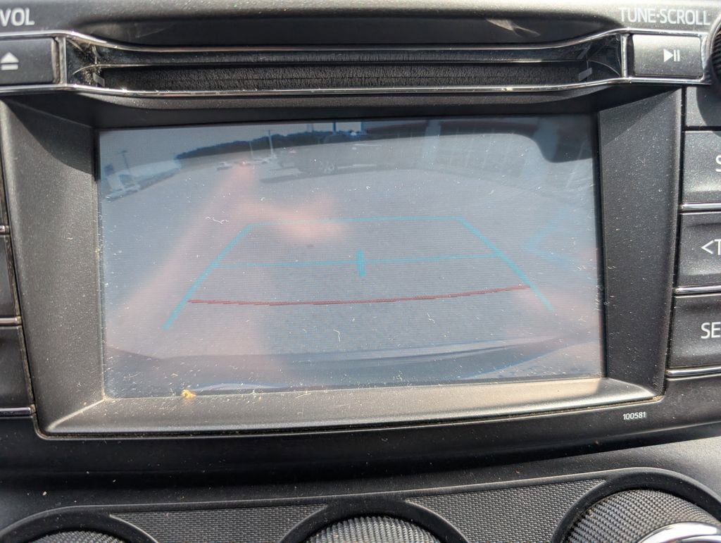 Used 2016 Toyota RAV4 LE image 14