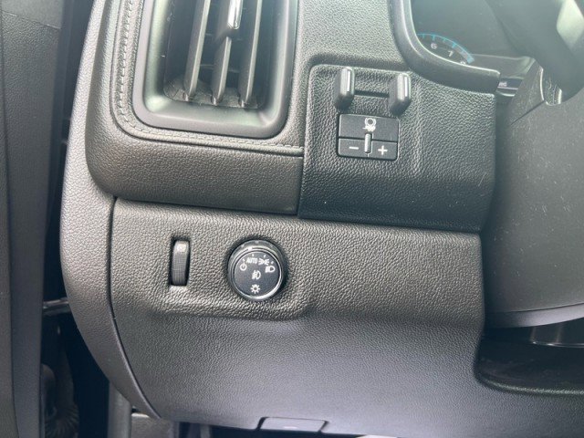 Used 2017 GMC Canyon SLE w/ SLE Convenience Package image 13