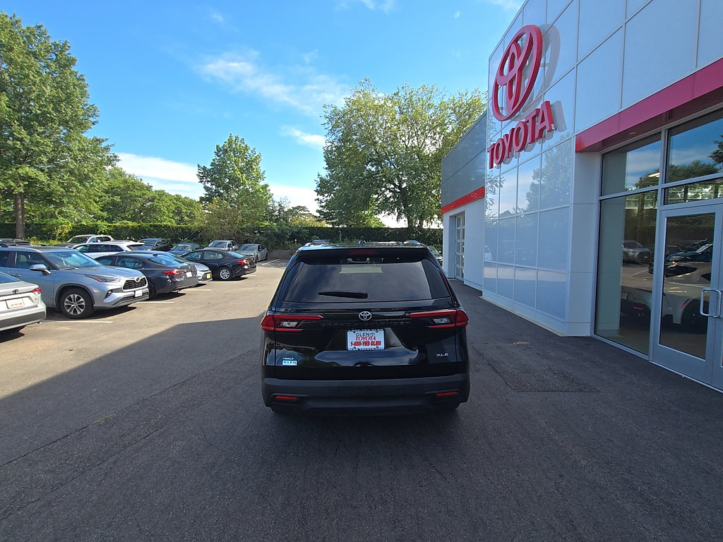 Certified 2025 Toyota Grand Highlander AWD image 4