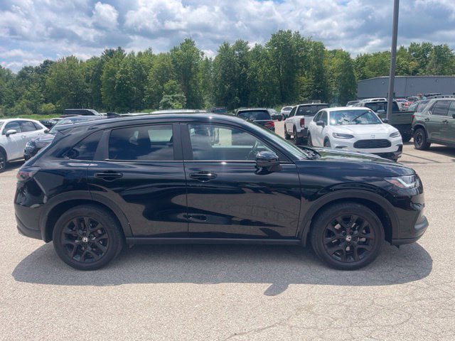 Used 2023 Honda HR-V Sport image 7