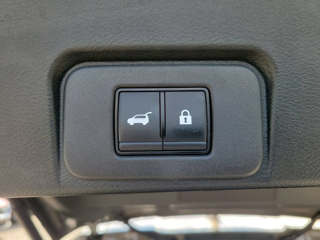 Certified 2024 Nissan Rogue SV FWD image 9