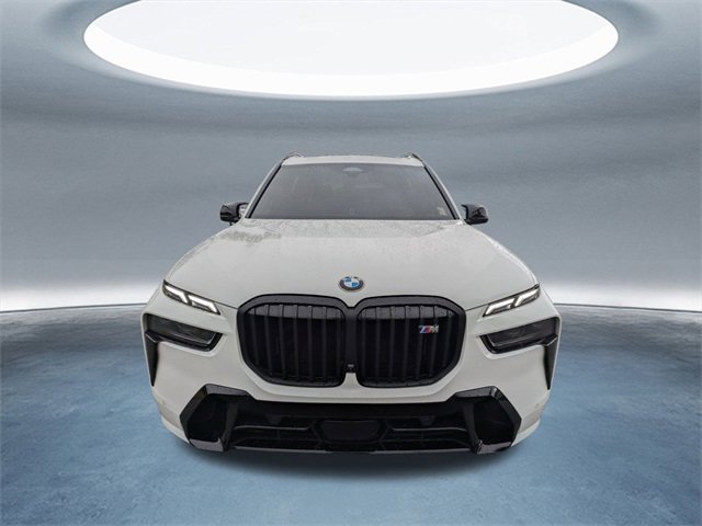 Used 2025 BMW X7 M60i w/ M Sport Professional Package image 9