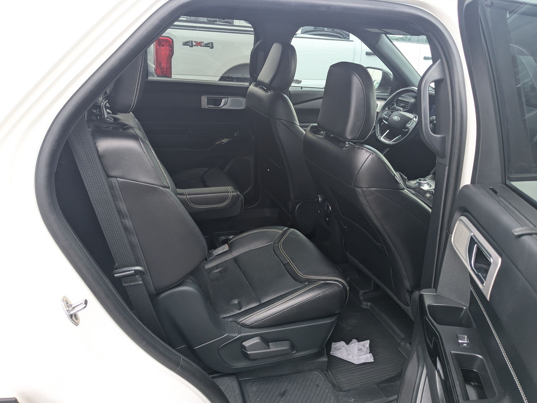 Used 2021 Ford Explorer ST w/ Equipment Group 401A AWD/4WD image 31
