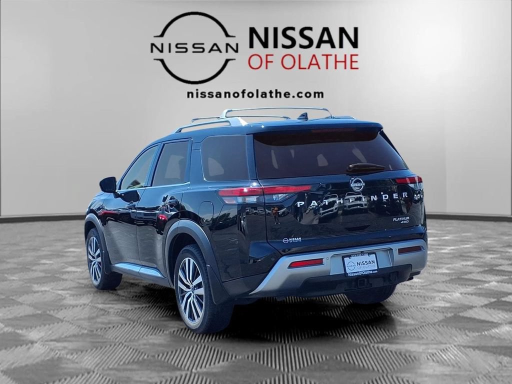 Used 2022 Nissan Pathfinder Platinum w/ Cargo Package AWD/4WD image 3