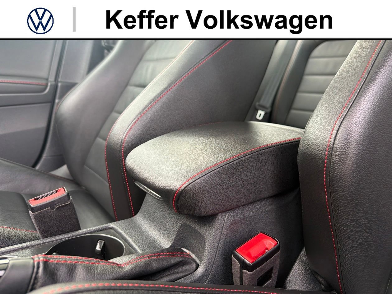 Used 2020 Volkswagen GTI SE FWD image 29