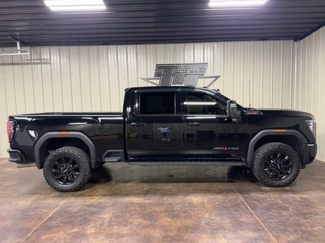 Used 2025 GMC Sierra 2500 AT4 w/ AT4 Premium Plus Package AWD/4WD image 7