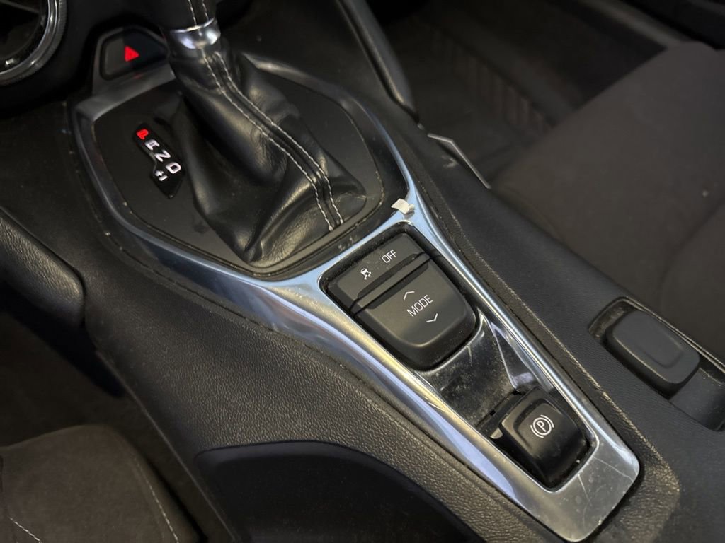 Used 2018 Chevrolet Camaro LT image 7