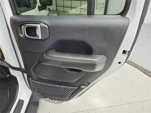 Used 2018 Jeep Wrangler Unlimited Rubicon image 39