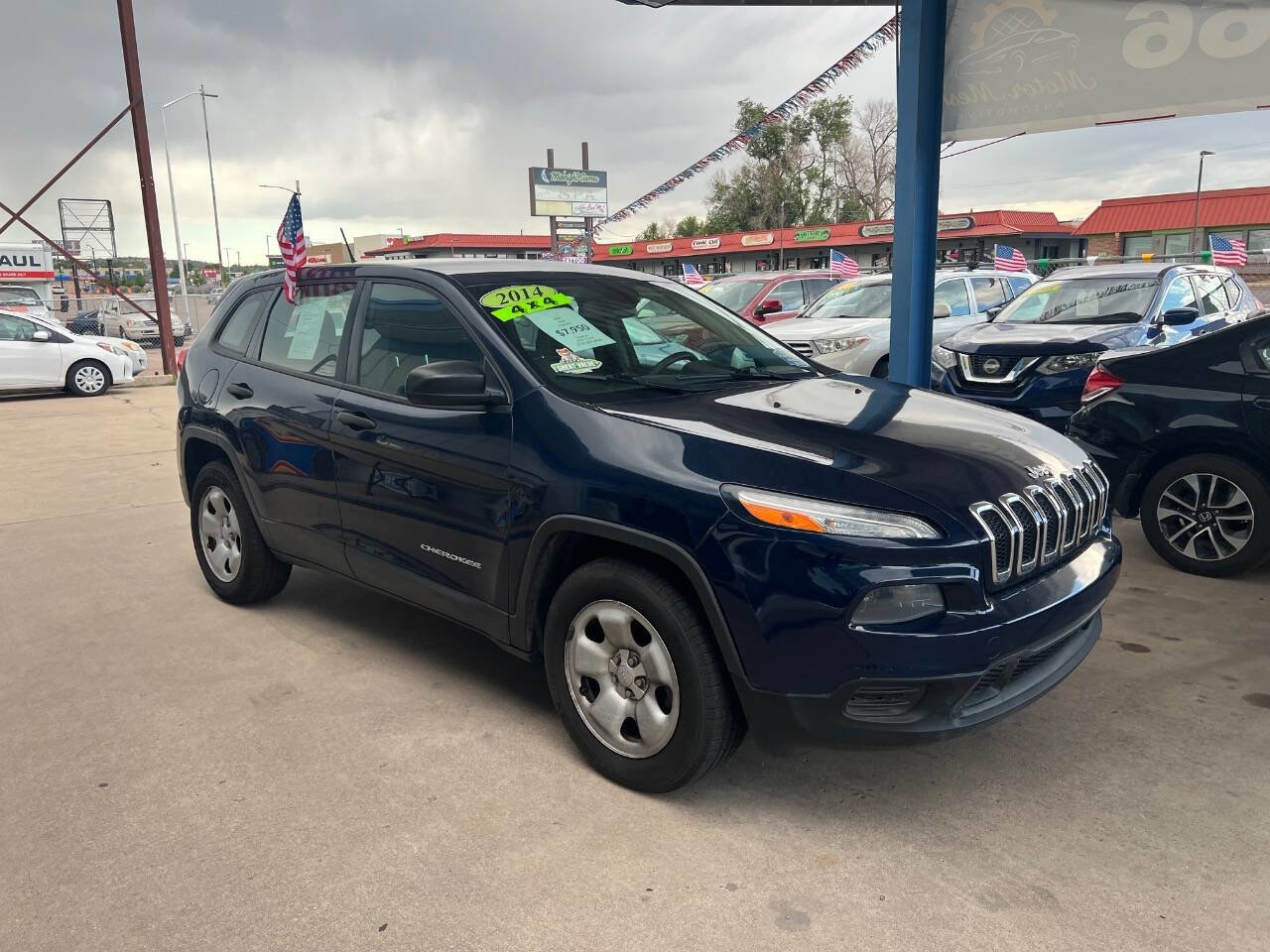 Used 2014 Jeep Cherokee Sport AWD/4WD image 2