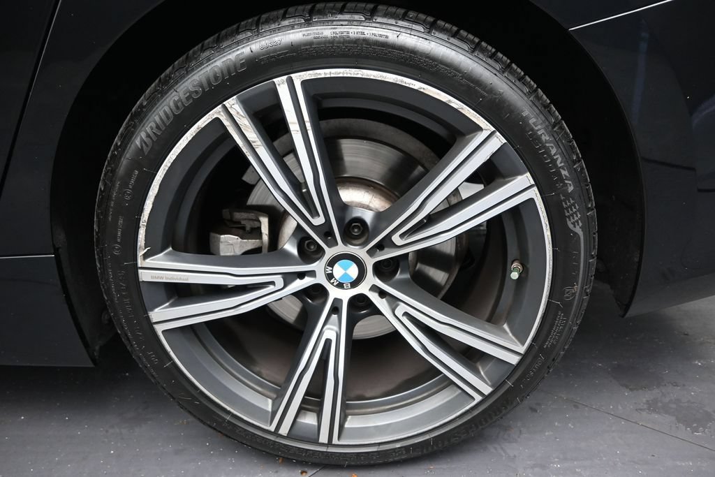 Used 2021 BMW 330i Sedan w/ Premium Package RWD image 10