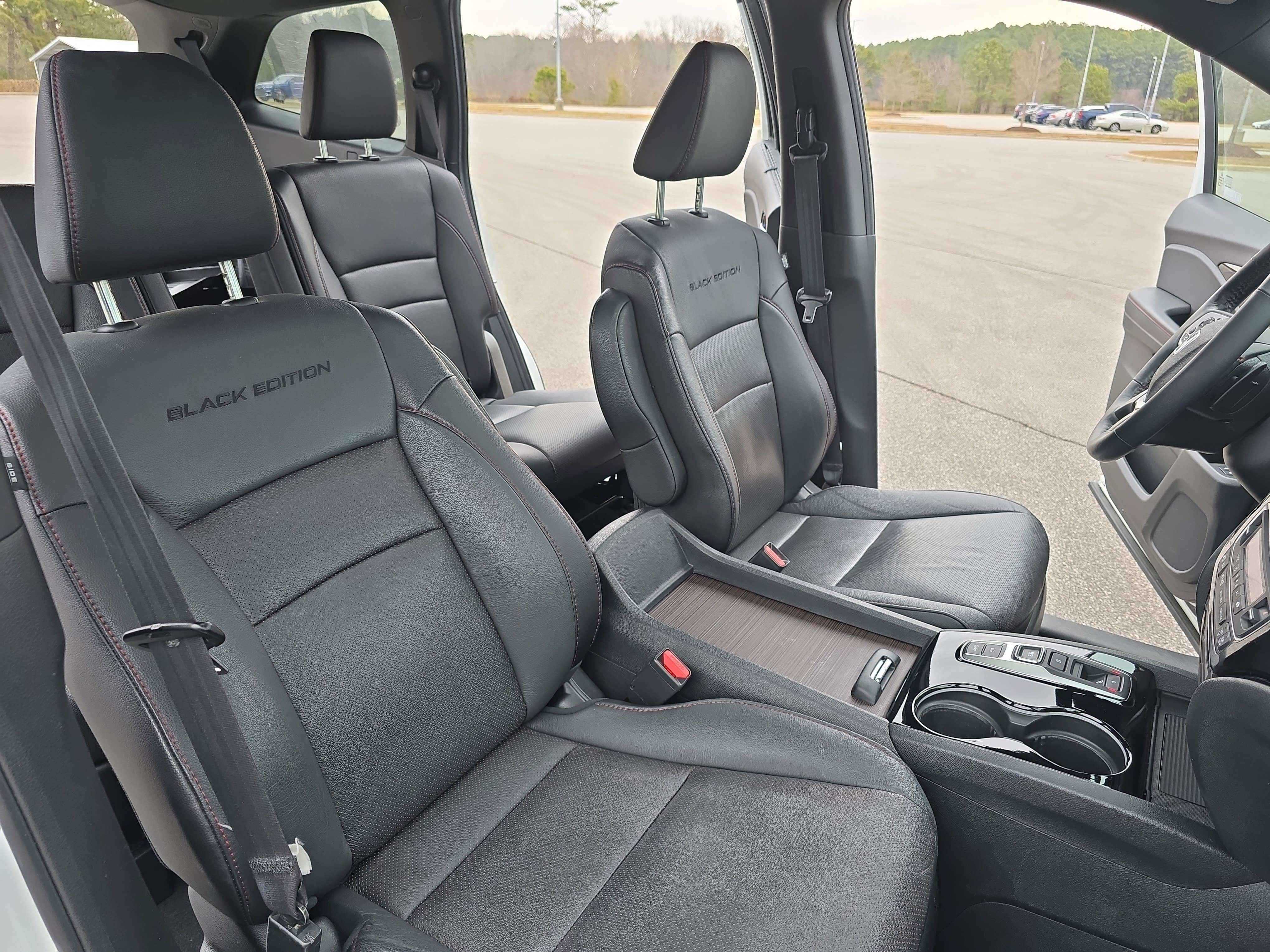 Used 2021 Honda Pilot Black Edition image 10