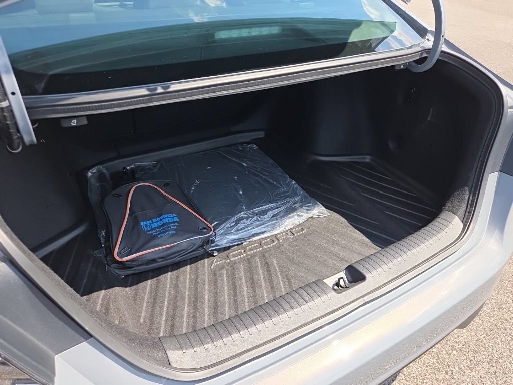 Used 2025 Honda Accord SE image 62