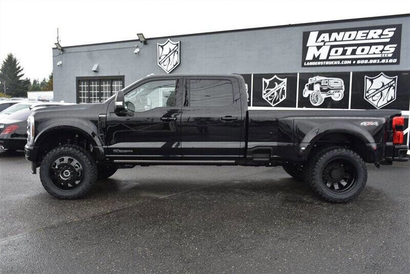 Used 2025 Ford F450 Platinum w/ Camper Package image 2