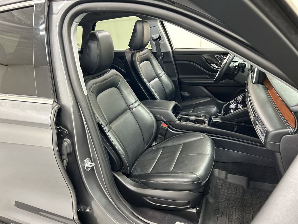 Used 2022 Lincoln Corsair Grand Touring image 24