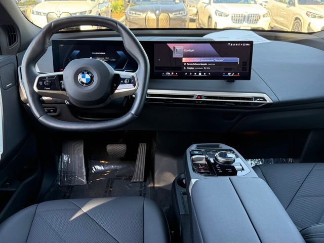 Used 2026 BMW iX xDrive60 AWD/4WD image 32