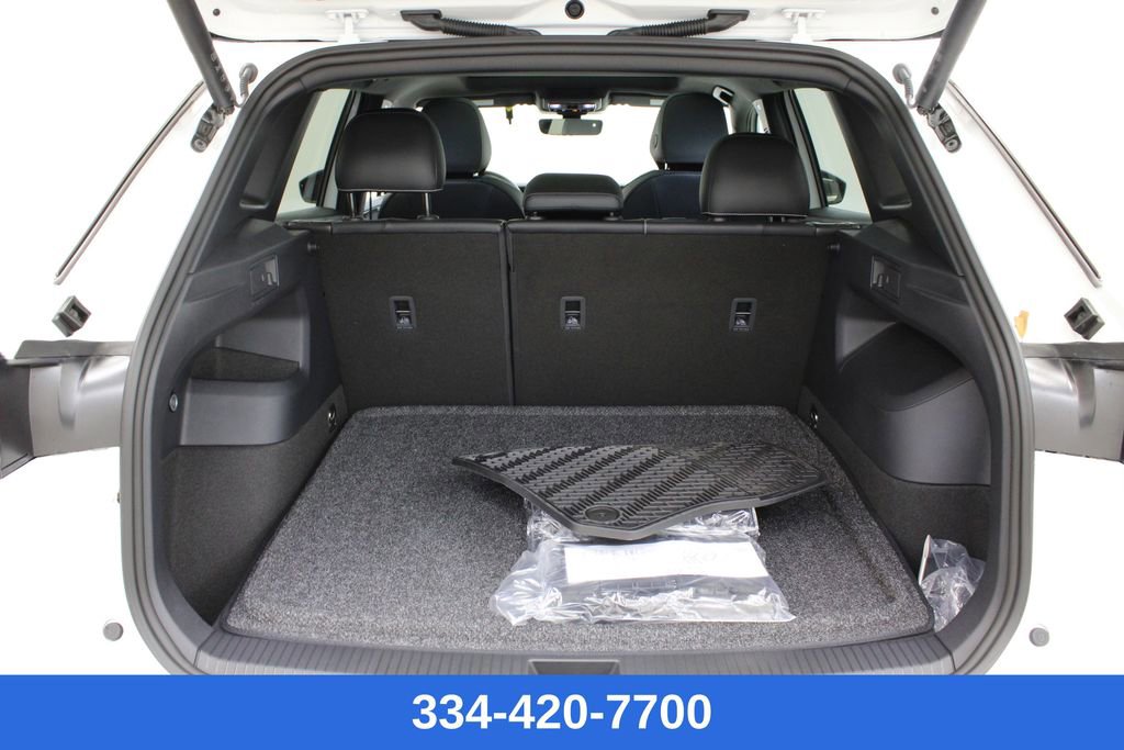 New 2026 Volkswagen Tiguan SE R-Line image 28