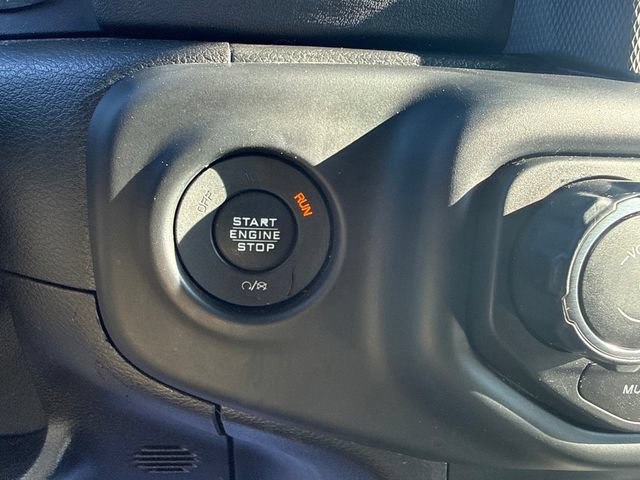 Used 2019 Jeep Wrangler Unlimited Sahara AWD/4WD image 25