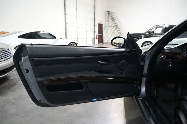 Used 2009 BMW 328i Convertible RWD image 17