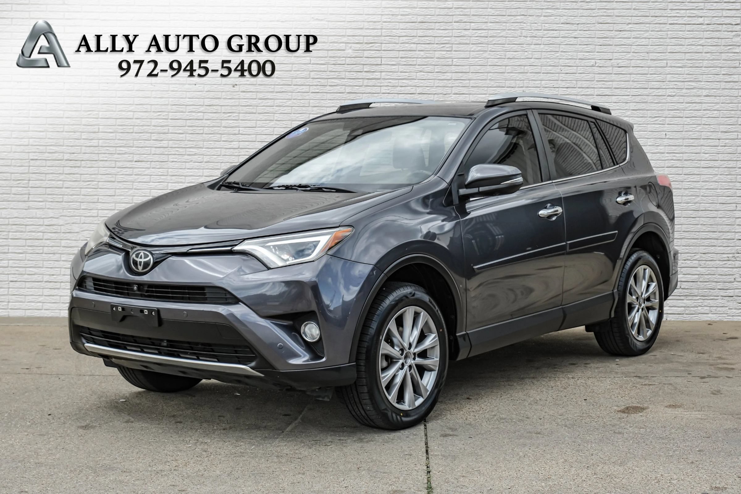 Used 2016 Toyota RAV4 Limited w/ Advanced Technology Package FWD image 1