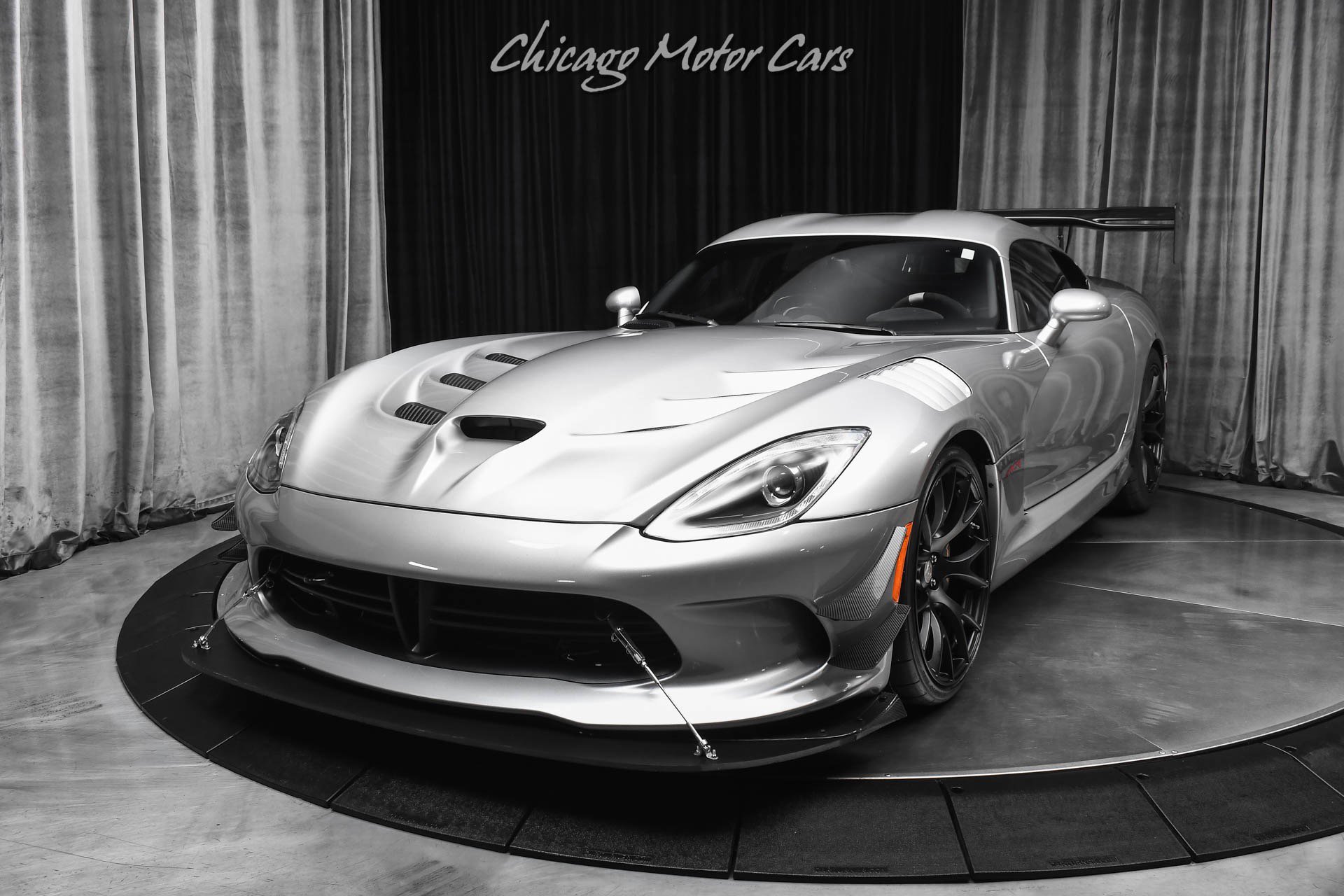 Used 2017 Dodge Viper GTC w/ ACR Package RWD image 2