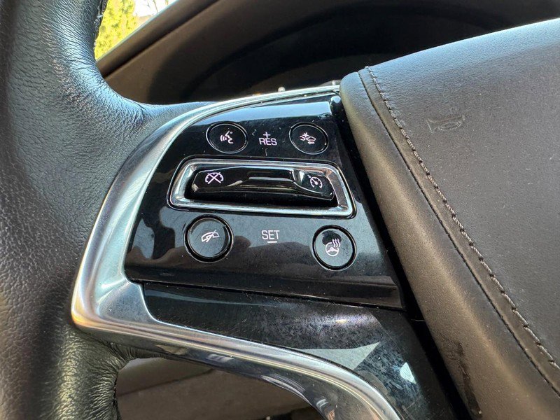 Used 2020 Cadillac Escalade Platinum image 18