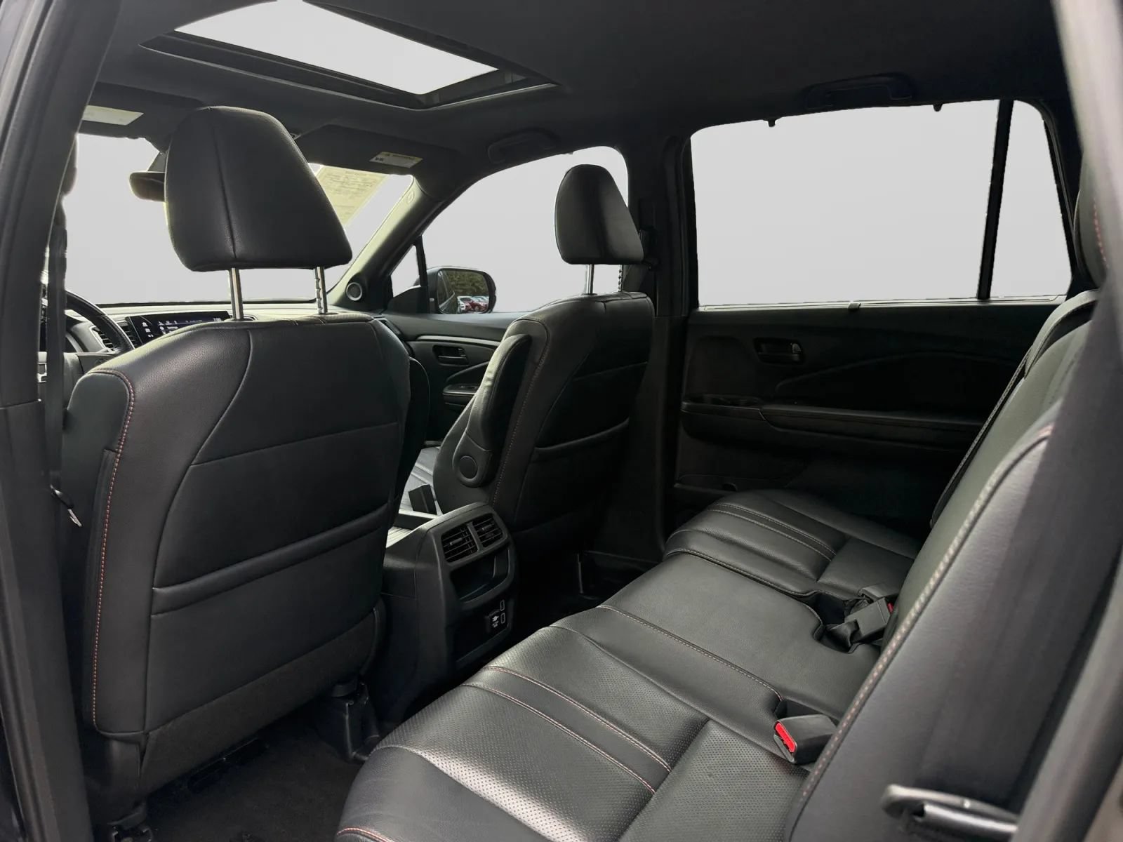 Used 2023 Honda Passport TrailSport image 25