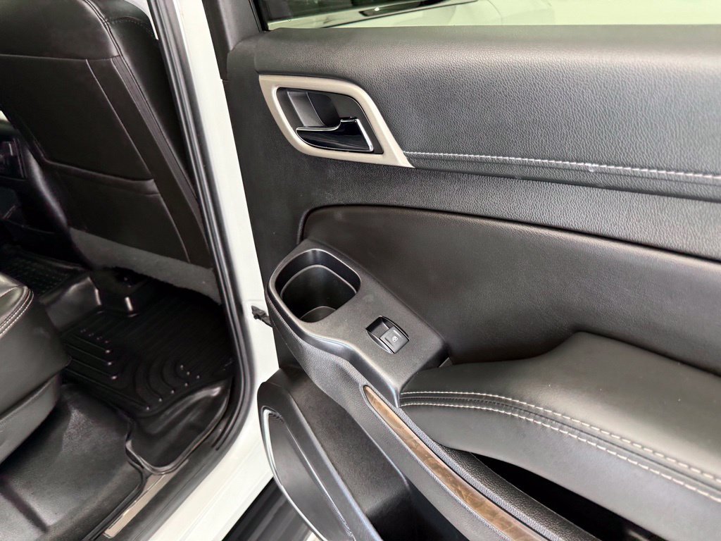 Used 2018 GMC Yukon Denali w/ Open Road Package AWD/4WD image 35