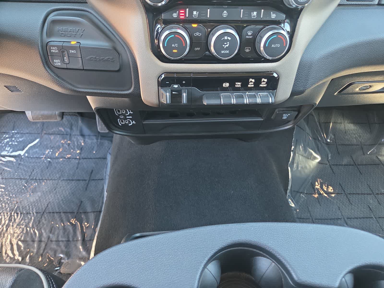 Used 2024 RAM 2500 Laramie w/ Safety Group AWD/4WD image 25