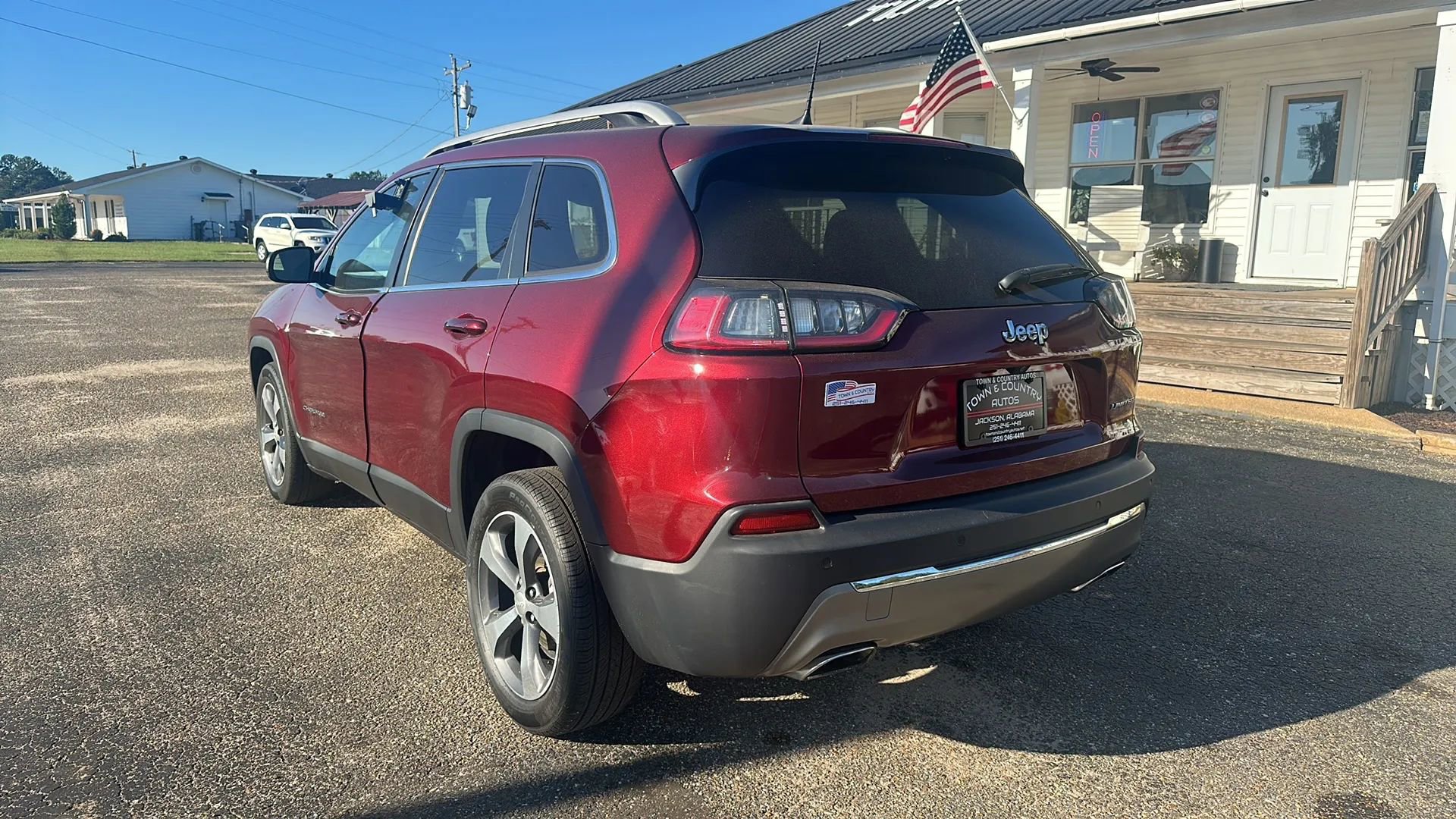 Used 2019 Jeep Cherokee Limited FWD image 7