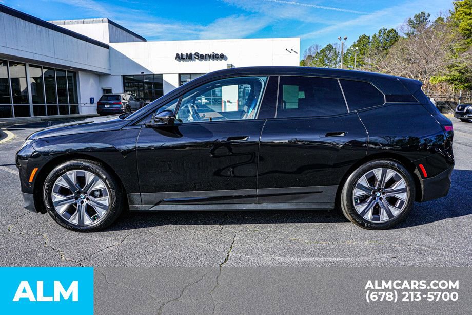 Used 2022 BMW iX xDrive50 w/ Convenience Package image 6