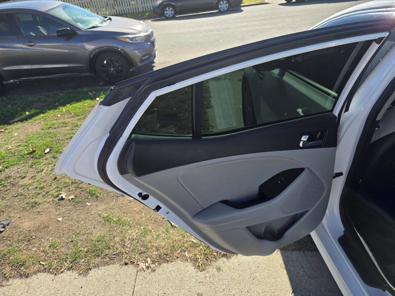 Used 2015 Kia Optima EX image 18