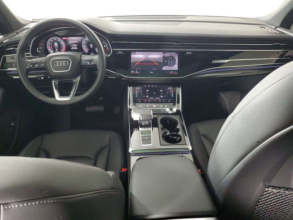 Used 2025 Audi Q7 2.0T Premium w/ Convenience Package AWD/4WD image 14