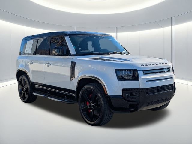 Used 2023 Land Rover Defender 110 V8 image 4